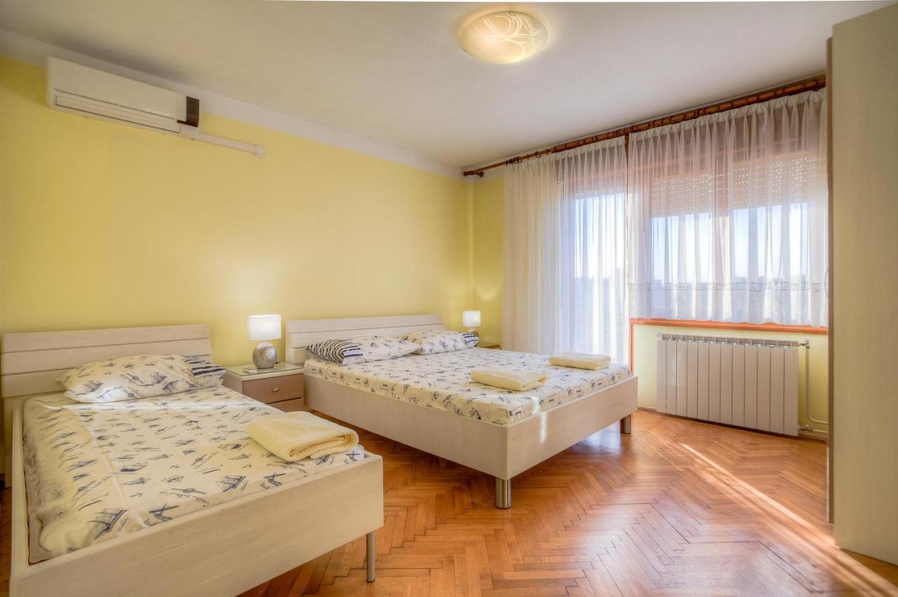 Diconi Apartment Pula Exterior photo